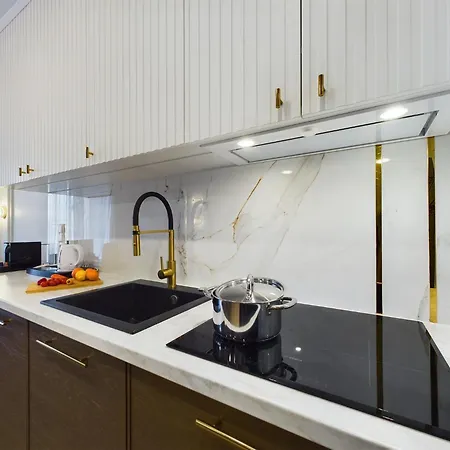Stylowy Apartament W Centrum Gdyni 900 M Od Plazy By Rent Like Gdynia